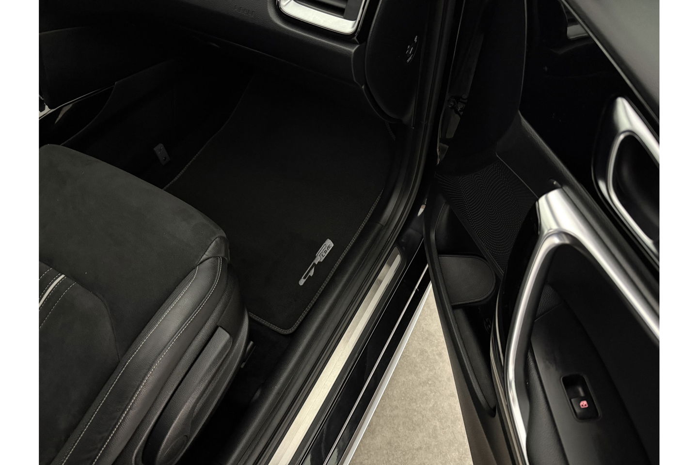 Kia pro_cee'd 1.4 T-GDI GT-Line 140PK Pano LED Carplay Camera Clima Cruise Navi PDC 17''LMV Stuur/Stoelverw.