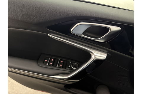 Kia pro_cee'd 1.4 T-GDI GT-Line 140PK Pano LED Carplay Camera Clima Cruise Navi PDC 17''LMV Stuur/Stoelverw.