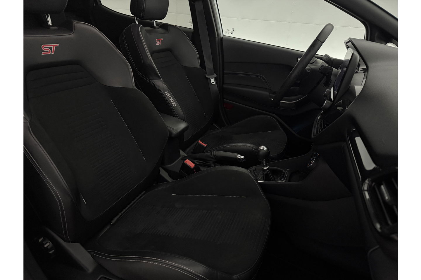 Ford Fiesta 1.5 EcoBoost ST-3 200PK Pano LED b&o Audio Carplay Clima Cruise Navi PDC 18''LMV Stoel/Stuurverwarming