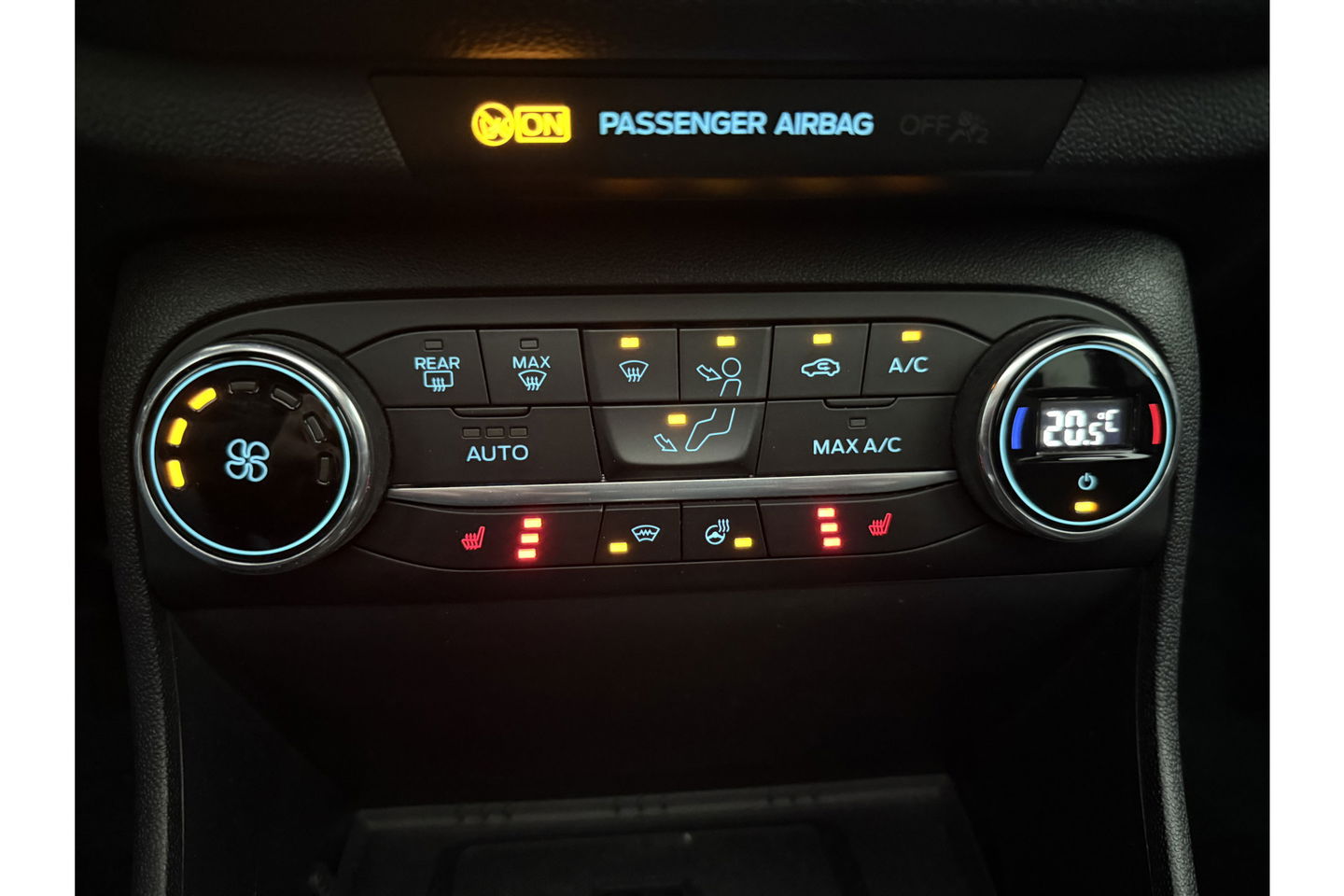 Ford Fiesta 1.5 EcoBoost ST-3 200PK Pano LED b&o Audio Carplay Clima Cruise Navi PDC 18''LMV Stoel/Stuurverwarming