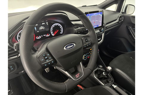 Ford Fiesta 1.5 EcoBoost ST-3 200PK Pano LED b&o Audio Carplay Clima Cruise Navi PDC 18''LMV Stoel/Stuurverwarming