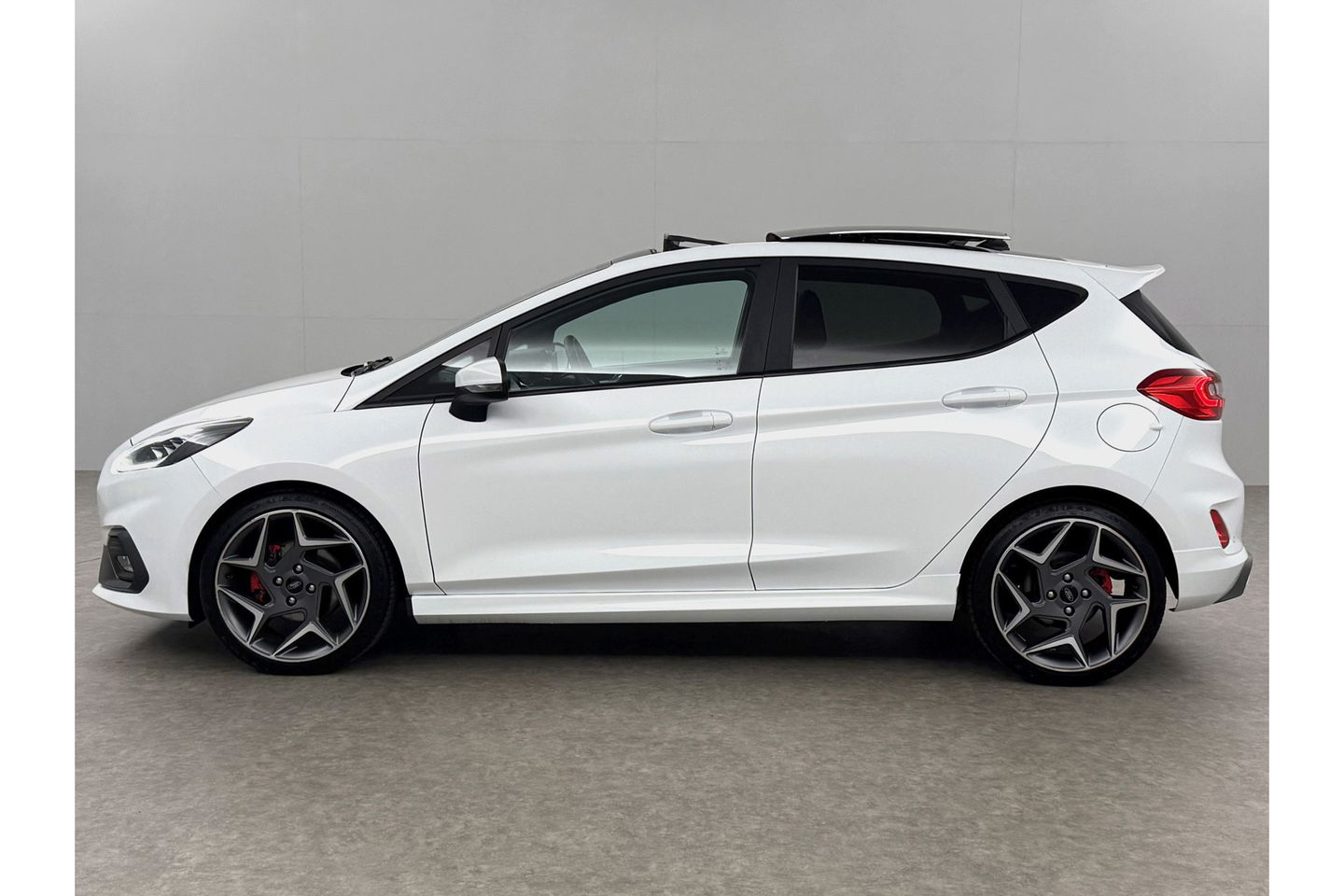 Ford Fiesta 1.5 EcoBoost ST-3 200PK Pano LED b&o Audio Carplay Clima Cruise Navi PDC 18''LMV Stoel/Stuurverwarming