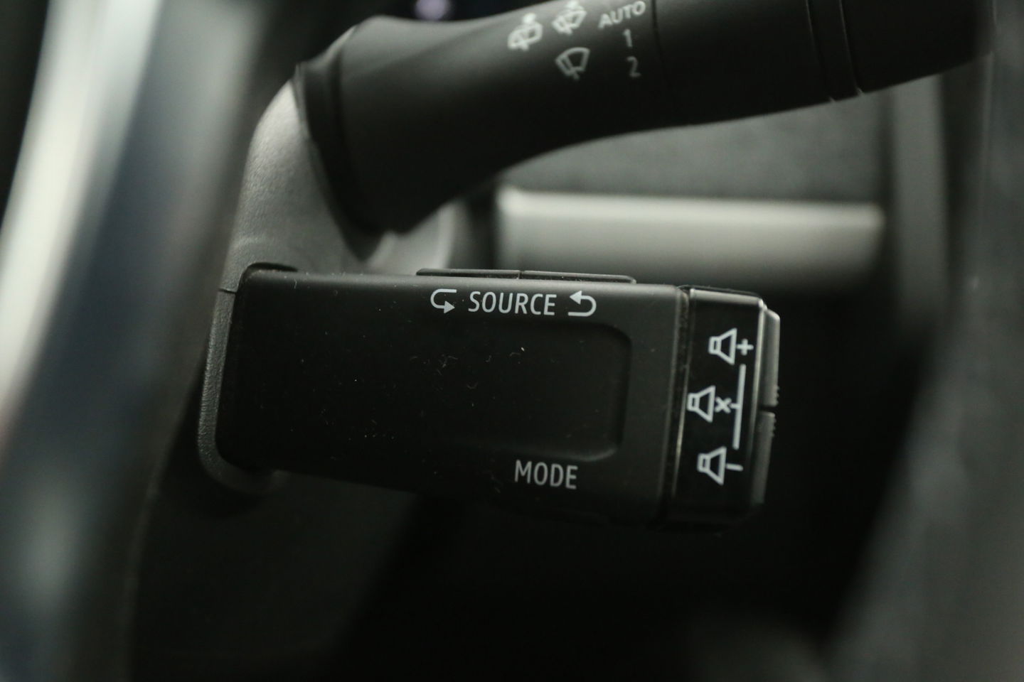 Renault ZOE 52 kWh Intens Huur-Accu | Elektrisch | Automaat Airco LED Cruise Carplay Navi PDC 16''LMV Stoelverw.