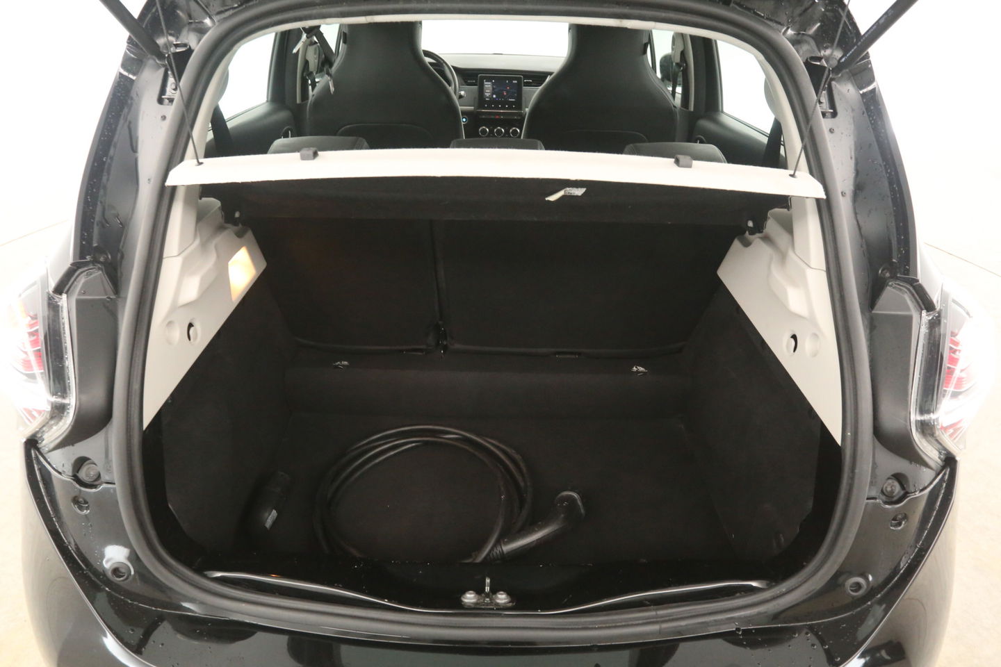 Renault ZOE 52 kWh Intens Huur-Accu | Elektrisch | Automaat Airco LED Cruise Carplay Navi PDC 16''LMV Stoelverw.