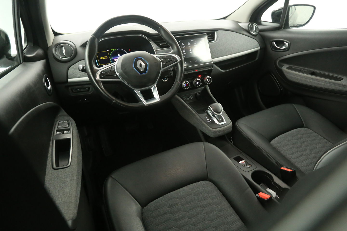 Renault ZOE 52 kWh Intens Huur-Accu | Elektrisch | Automaat Airco LED Cruise Carplay Navi PDC 16''LMV Stoelverw.