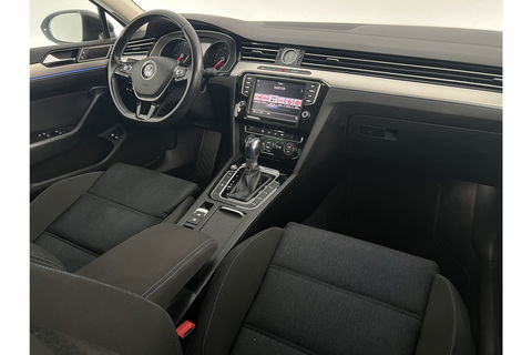 Volkswagen Passat 1.4 TSI GTE 231PK DSG Hybride LED Carplay Camera Cruise Clima Navigatie 17"LMV