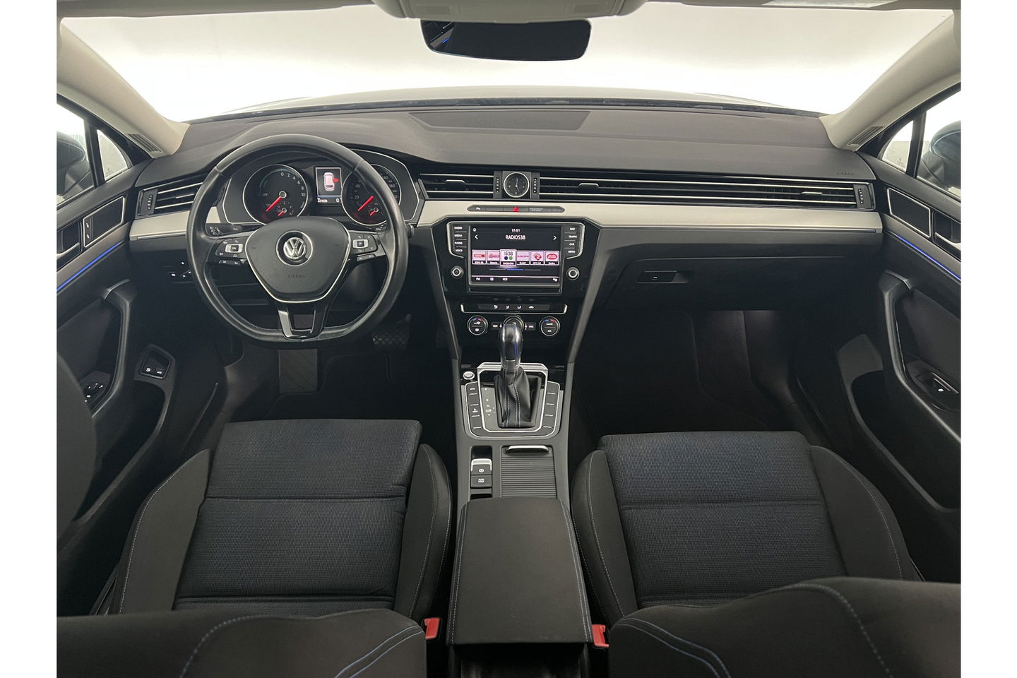 Volkswagen Passat 1.4 TSI GTE 231PK DSG Hybride LED Carplay Camera Cruise Clima Navigatie 17"LMV