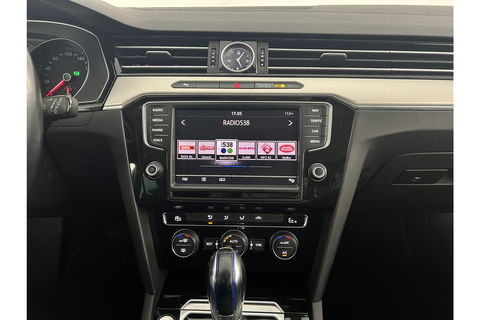 Volkswagen Passat 1.4 TSI GTE 231PK DSG Hybride LED Carplay Camera Cruise Clima Navigatie 17"LMV