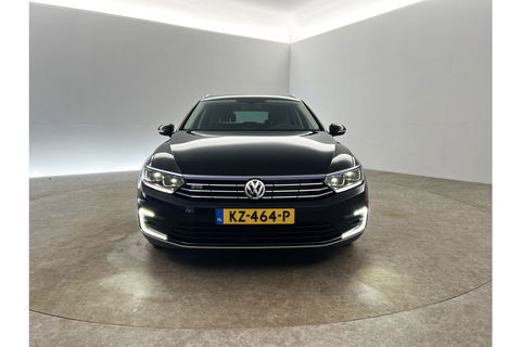 Volkswagen Passat 1.4 TSI GTE 231PK DSG Hybride LED Carplay Camera Cruise Clima Navigatie 17"LMV