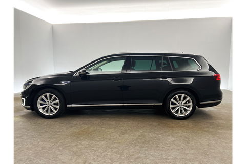 Volkswagen Passat 1.4 TSI GTE 231PK DSG Hybride LED Carplay Camera Cruise Clima Navigatie 17"LMV