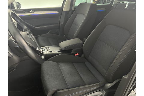 Volkswagen Passat 1.4 TSI GTE 231PK DSG Hybride LED Carplay Camera Cruise Clima Navigatie 17"LMV
