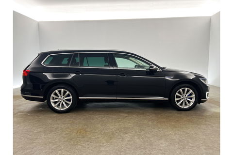 Volkswagen Passat 1.4 TSI GTE 231PK DSG Hybride LED Carplay Camera Cruise Clima Navigatie 17"LMV
