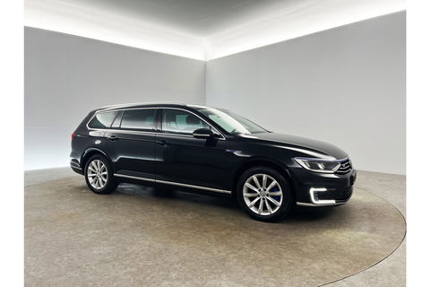 Volkswagen Passat 1.4 TSI GTE 231PK DSG Hybride LED Carplay Camera Cruise Clima Navigatie 17"LMV