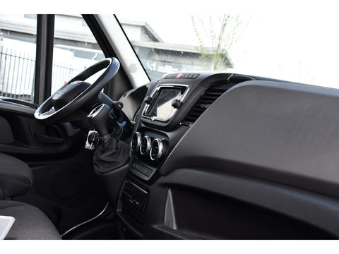 Iveco 40C18 Daily DL L4 Openlaadbak Camera, Cruise, LED, Carplay, 180PK, 3500kg Trekhaak, Clima, Automaat, Uniek! Chassis