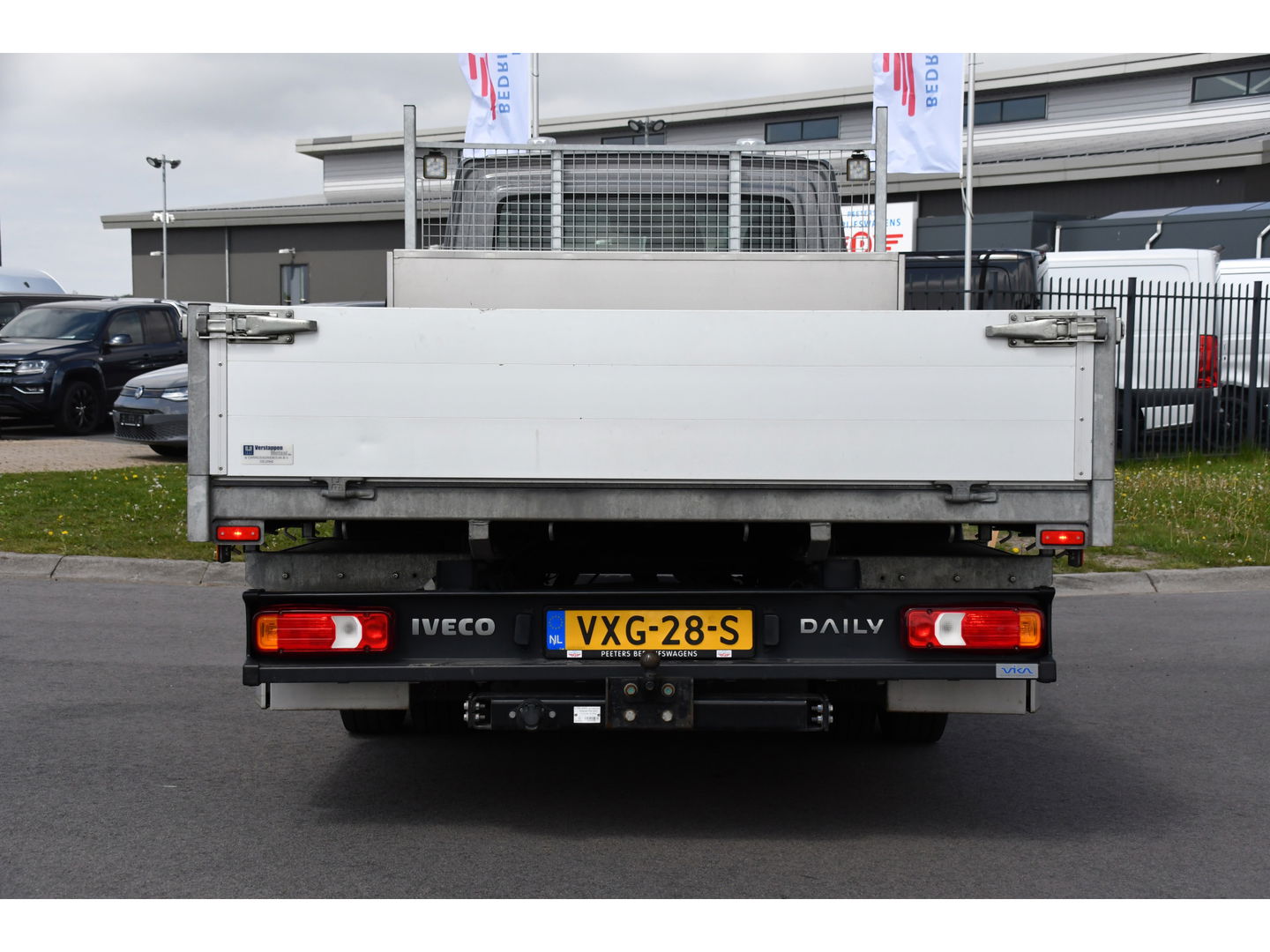 Iveco 40C18 Daily DL L4 Openlaadbak Camera, Cruise, LED, Carplay, 180PK, 3500kg Trekhaak, Clima, Automaat, Uniek! Chassis