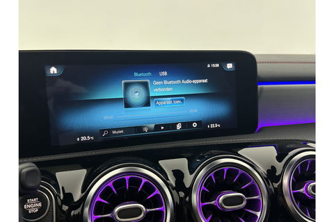 Mercedes-Benz CLA-Klasse 180 AMG Pano Sfeer Camera Carplay Virtual LED Clima Cruise Navi PDC Memory-Seats 18''LMV