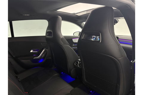 Mercedes-Benz CLA-Klasse 180 AMG Pano Sfeer Camera Carplay Virtual LED Clima Cruise Navi PDC Memory-Seats 18''LMV
