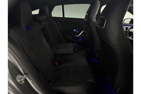 Mercedes-Benz CLA-Klasse 180 AMG Pano Sfeer Camera Carplay Virtual LED Clima Cruise Navi PDC Memory-Seats 18''LMV