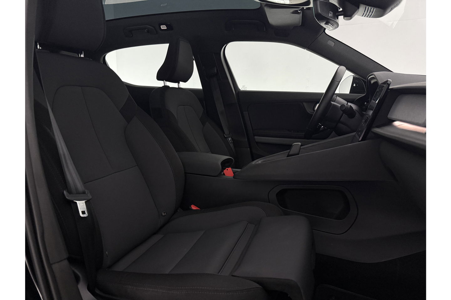 Polestar 2 Long Range Dual Motor Launch Edition 78kWh 408PK Pano Harman/Kardon LED Virtual 360Camera ACC 19"LMV Carplay Memory-Seat Stoel/Stuurverw.