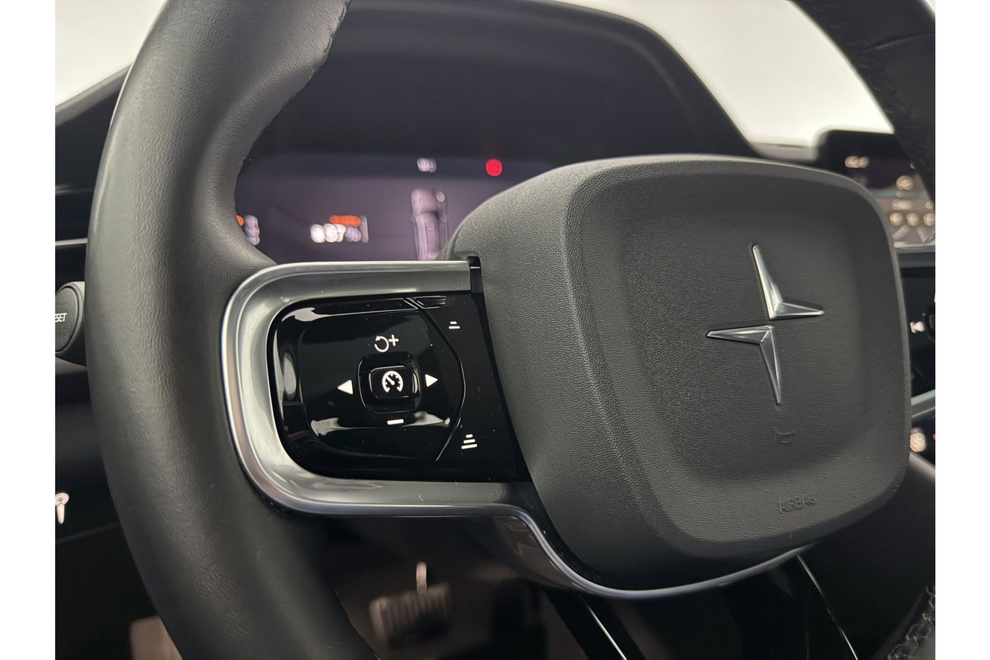 Polestar 2 Long Range Dual Motor Launch Edition 78kWh 408PK Pano Harman/Kardon LED Virtual 360Camera ACC 19"LMV Carplay Memory-Seat Stoel/Stuurverw.