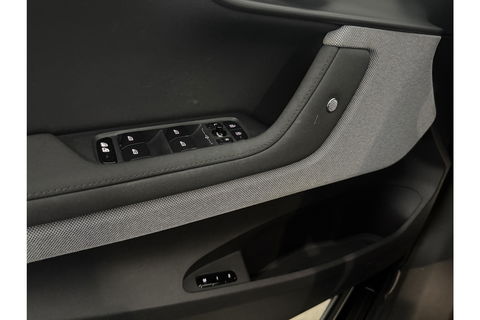 Polestar 2 Long Range Dual Motor Launch Edition 78kWh 408PK Pano Harman/Kardon LED Virtual 360Camera ACC 19"LMV Carplay Memory-Seat Stoel/Stuurverw.