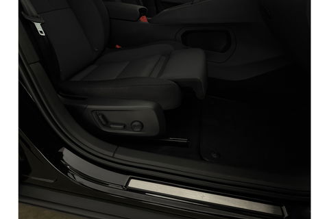 Polestar 2 Long Range Dual Motor Launch Edition 78kWh 408PK Pano Harman/Kardon LED Virtual 360Camera ACC 19"LMV Carplay Memory-Seat Stoel/Stuurverw.