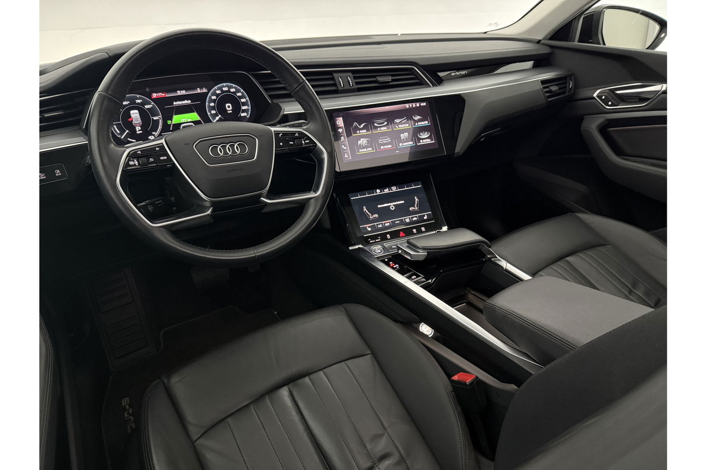 Audi e-tron 50 Quattro 4WD Launch Edition Plus 71kWh 313PK Elektrisch Pano LED Camera Carplay Clima Cruise 20"LMV Memory Seat Virtual PDC