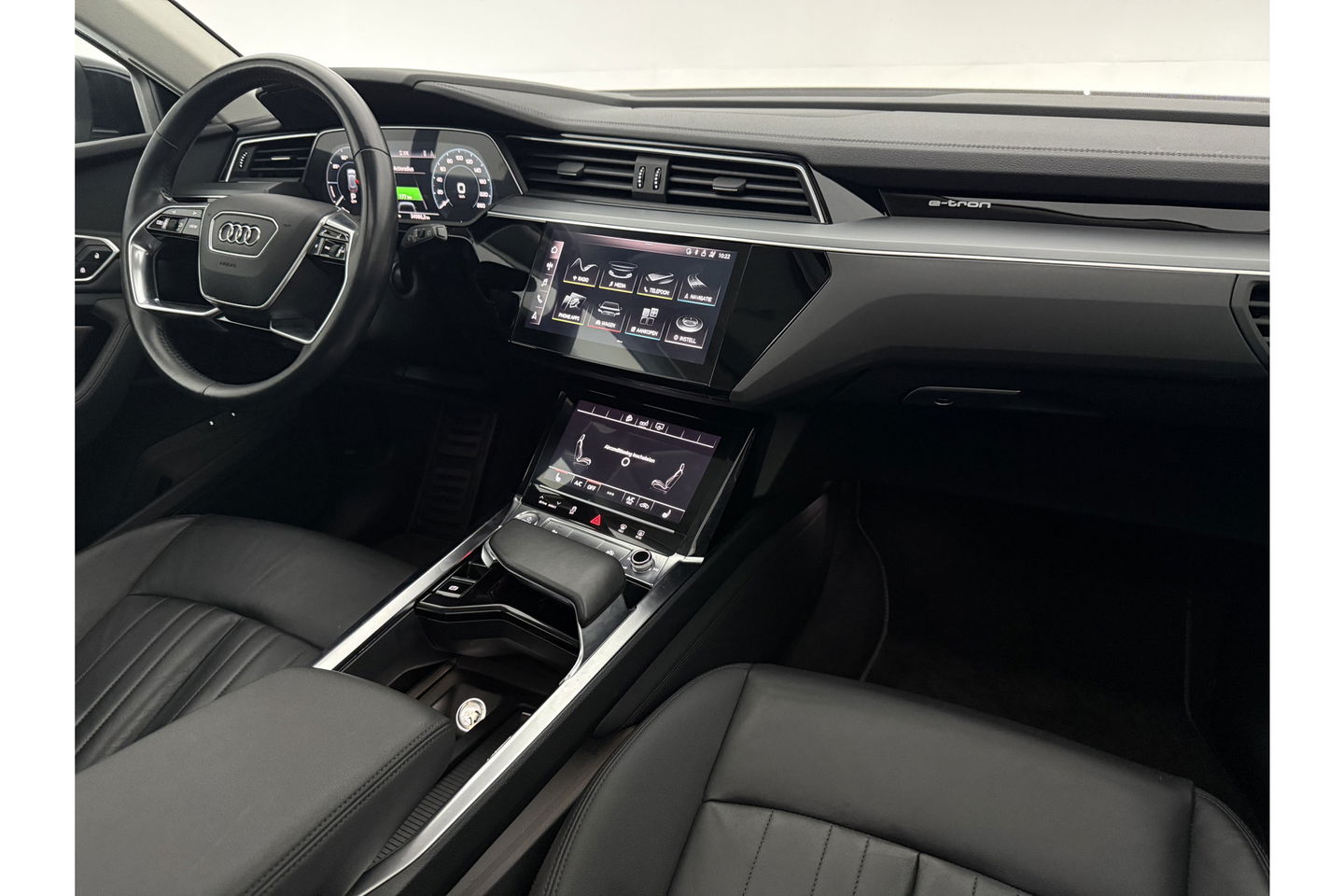 Audi e-tron 50 Quattro 4WD Launch Edition Plus 71kWh 313PK Elektrisch Pano LED Camera Carplay Clima Cruise 20"LMV Memory Seat Virtual PDC
