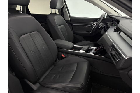 Audi e-tron 50 Quattro 4WD Launch Edition Plus 71kWh 313PK Elektrisch Pano LED Camera Carplay Clima Cruise 20"LMV Memory Seat Virtual PDC