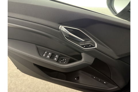 Audi e-tron 50 Quattro 4WD Launch Edition Plus 71kWh 313PK Elektrisch Pano LED Camera Carplay Clima Cruise 20"LMV Memory Seat Virtual PDC