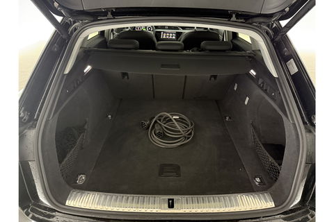 Audi e-tron 50 Quattro 4WD Launch Edition Plus 71kWh 313PK Elektrisch Pano LED Camera Carplay Clima Cruise 20"LMV Memory Seat Virtual PDC