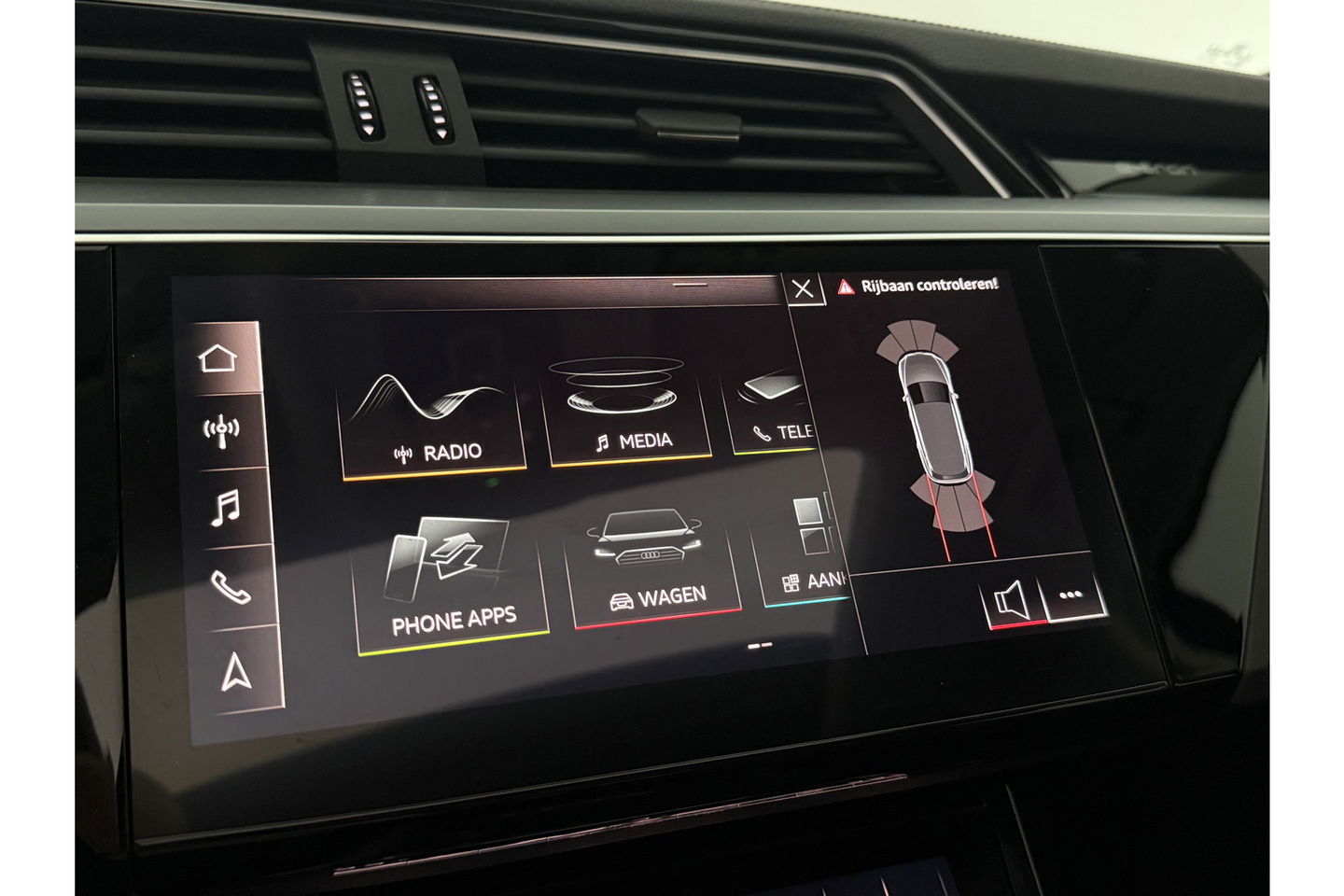 Audi e-tron 50 Quattro 4WD Launch Edition Plus 71kWh 313PK Elektrisch Pano LED Camera Carplay Clima Cruise 20"LMV Memory Seat Virtual PDC