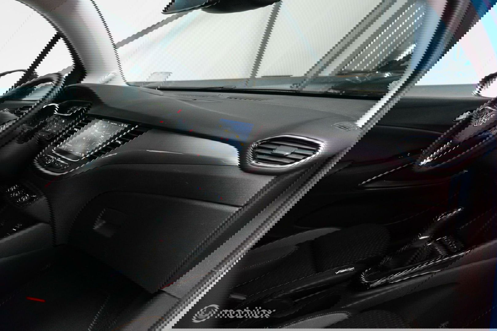 Opel Crossland X 1.2 Turbo | CarPlay | Camera | Trekhaak | 1e eigenaar | NL auto NAP | Head up display | sport stoelen |