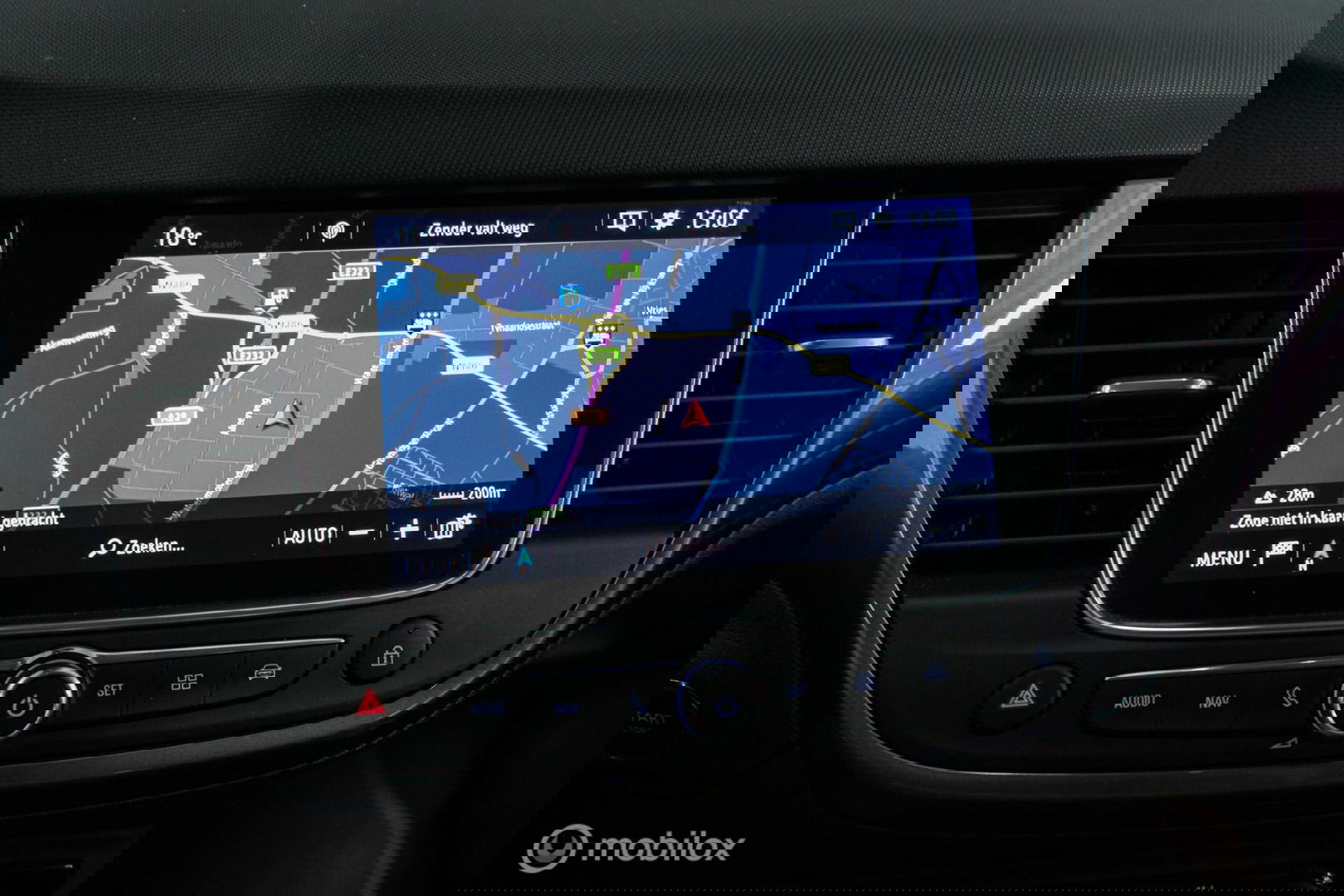 Opel Crossland X 1.2 Turbo | CarPlay | Camera | Trekhaak | 1e eigenaar | NL auto NAP | Head up display | sport stoelen |