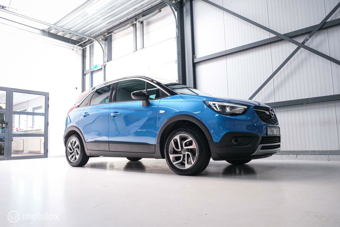 Opel Crossland X 1.2 Turbo | CarPlay | Camera | Trekhaak | 1e eigenaar | NL auto NAP | Head up display | sport stoelen |