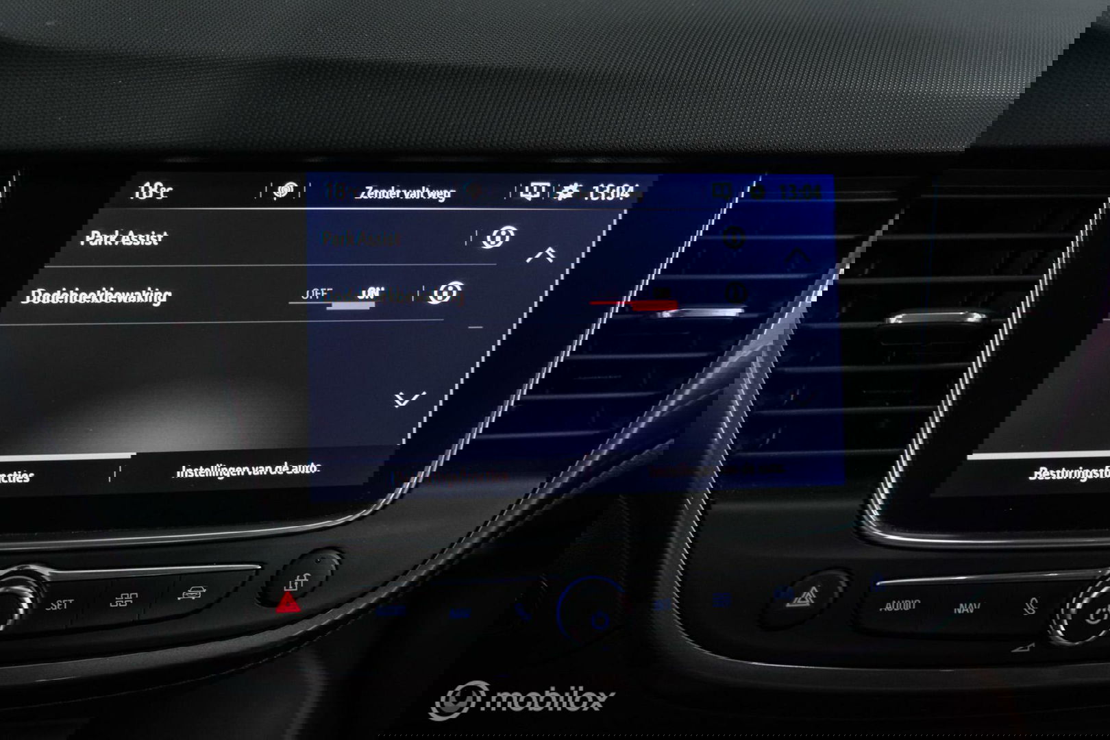 Opel Crossland X 1.2 Turbo | CarPlay | Camera | Trekhaak | 1e eigenaar | NL auto NAP | Head up display | sport stoelen |