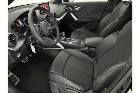 Audi Q2 35 TFSI 150PK S Line LED Carplay Clima Cruise Navi PDC 18''LMV