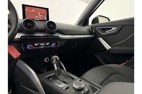 Audi Q2 35 TFSI 150PK S Line LED Carplay Clima Cruise Navi PDC 18''LMV
