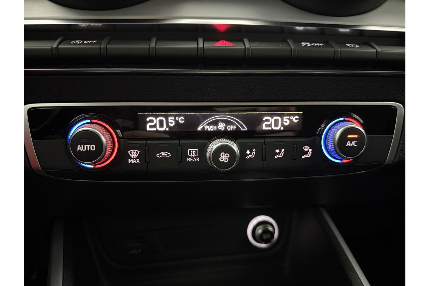 Audi Q2 35 TFSI 150PK S Line LED Carplay Clima Cruise Navi PDC 18''LMV