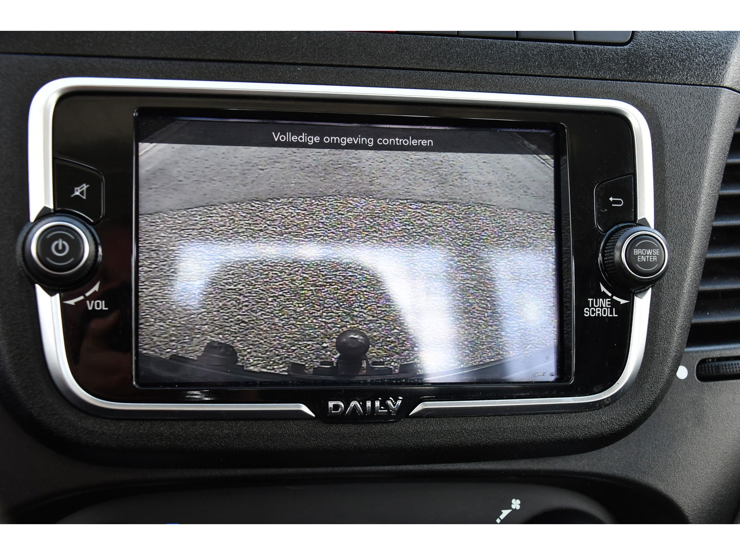 Iveco 40C18 Daily DL L4 Openlaadbak Camera, Cruise, LED, Carplay, 180PK, 3500kg Trekhaak, Clima, Automaat, Uniek! Chassis