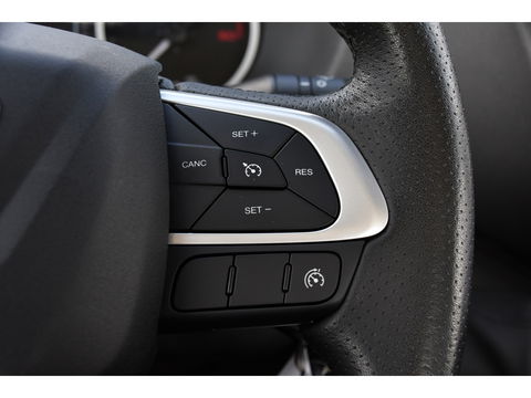 Iveco 40C18 Daily DL L4 Openlaadbak Camera, Cruise, LED, Carplay, 180PK, 3500kg Trekhaak, Clima, Automaat, Uniek! Chassis