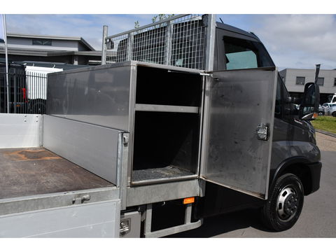 Iveco 40C18 Daily DL L4 Openlaadbak Camera, Cruise, LED, Carplay, 180PK, 3500kg Trekhaak, Clima, Automaat, Uniek! Chassis