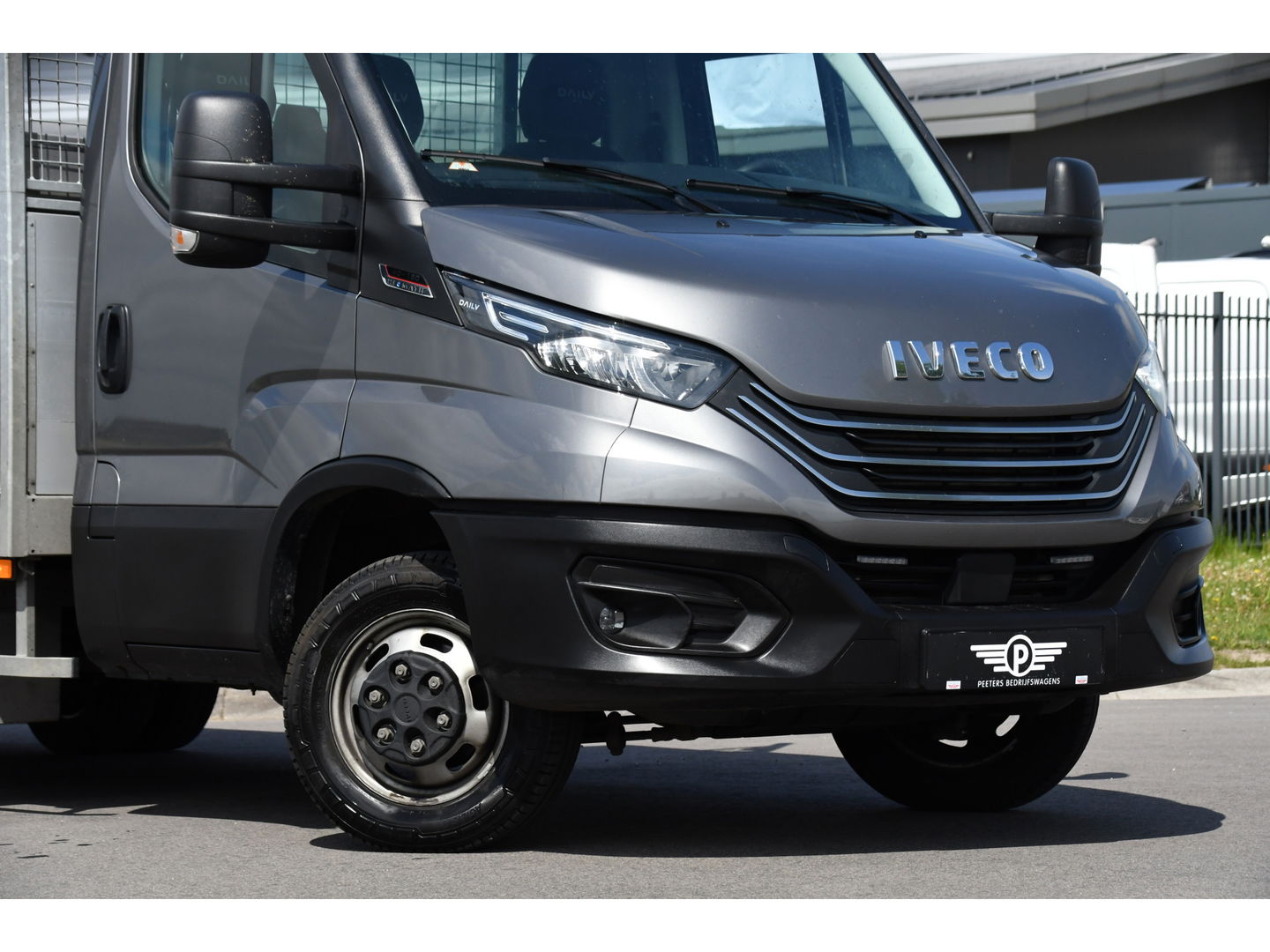 Iveco 40C18 Daily DL L4 Openlaadbak Camera, Cruise, LED, Carplay, 180PK, 3500kg Trekhaak, Clima, Automaat, Uniek! Chassis