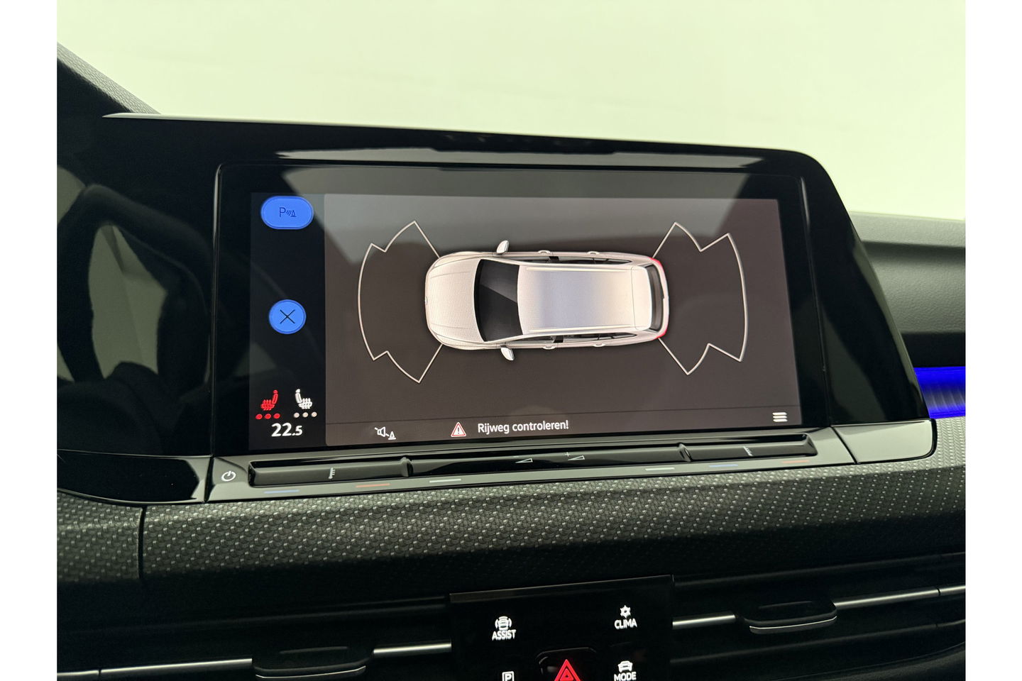 Volkswagen Golf 1.5 eTSI R-Line 162PK DSG Pano Trekhaak Sfeer Virtual Clima LED Carplay Navi PDC 18"LMV Stoel/Stuurverwarming