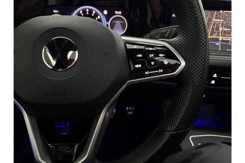 Volkswagen Golf 1.5 eTSI R-Line 162PK DSG Pano Trekhaak Sfeer Virtual Clima LED Carplay Navi PDC 18"LMV Stoel/Stuurverwarming