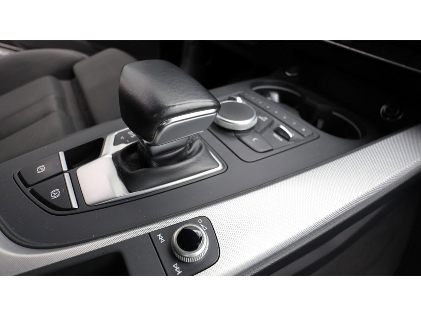 Audi A4 Avant 2.0 T MHEV Sp L.E | 192PK | Sprot | 3 zone Clima | Led