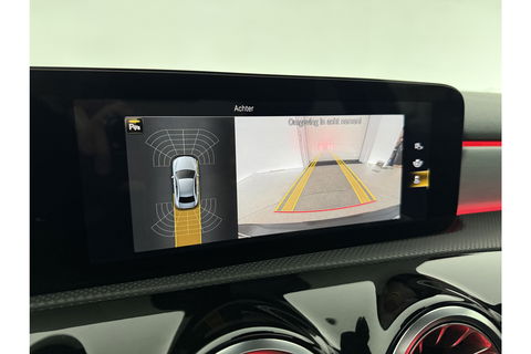 Mercedes-Benz A-Klasse 180 AMG Pano Sfeer Burmester Camera Virtual LED Memory Seats Clima Cruise Navi PDC 18''LMV
