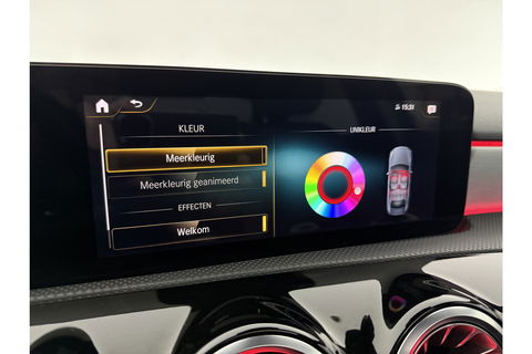 Mercedes-Benz A-Klasse 180 AMG Pano Sfeer Burmester Camera Virtual LED Memory Seats Clima Cruise Navi PDC 18''LMV
