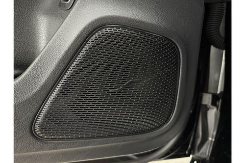 Mercedes-Benz A-Klasse 180 AMG Pano Sfeer Burmester Camera Virtual LED Memory Seats Clima Cruise Navi PDC 18''LMV