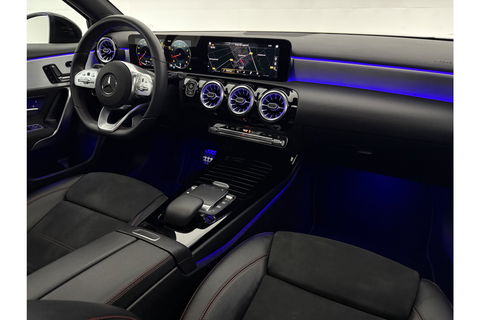 Mercedes-Benz A-Klasse 180 AMG Pano Sfeer Burmester Camera Virtual LED Memory Seats Clima Cruise Navi PDC 18''LMV